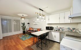 W&L Paris Apartment 68M - 3 Min Metro 4 - A Paris Centre 15Min